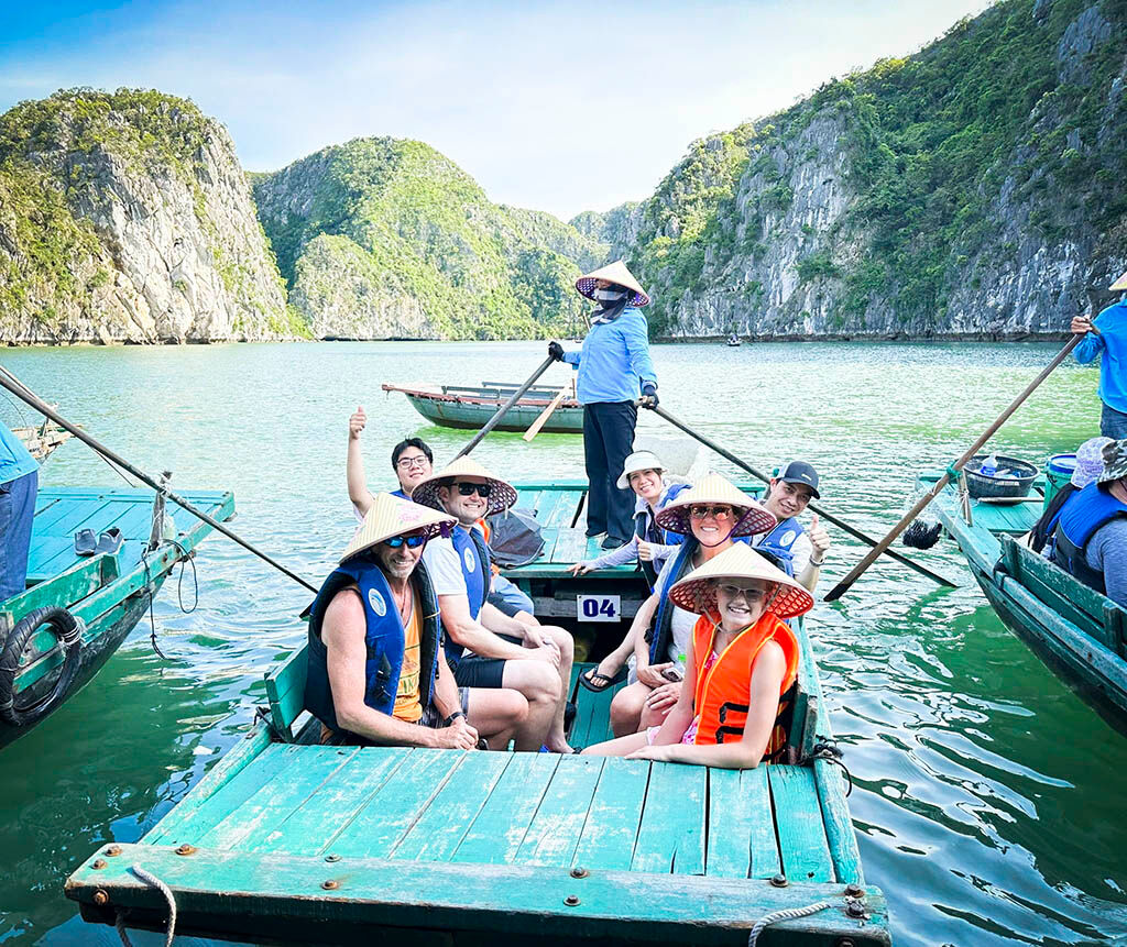 Glide through tranquil lagoons in eco-style